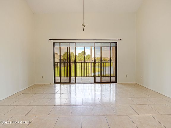 4th image of 106 Village Del Lago Cir