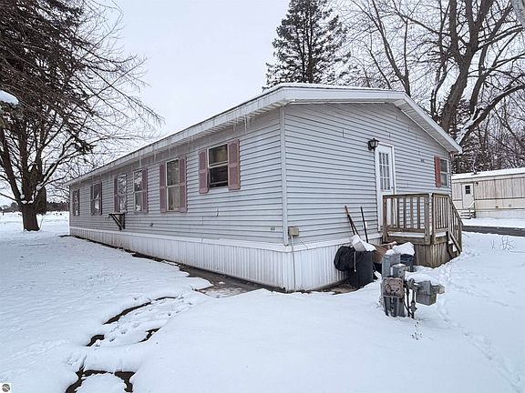 3rd image of 452 Elm St Lot 6