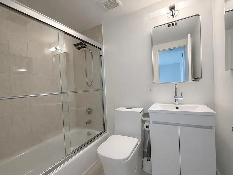 2660 NE 8th Ave #216 — Photo 13