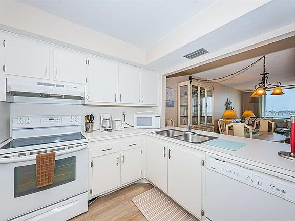 5th image of 6218 Palma Del Mar Blvd S APT 507