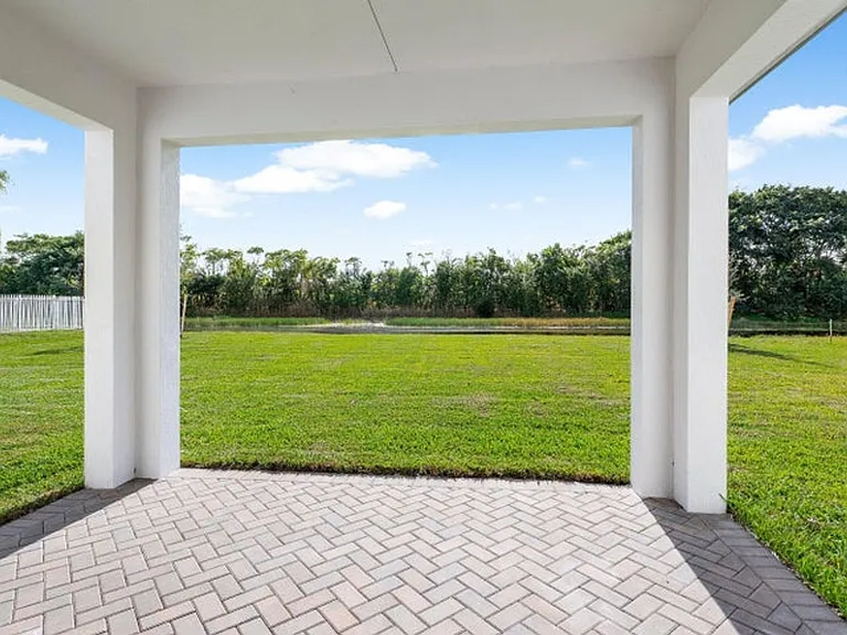 6843 Cobia Cir — Photo 22