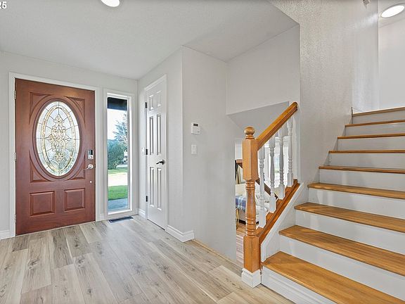 5th image of 2720 NE 168th Ave