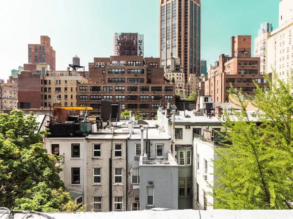 43-32 Kissena Boulevard image 1 of 1