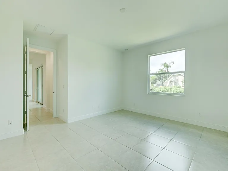 2466 SE Robin Cir — Photo 18