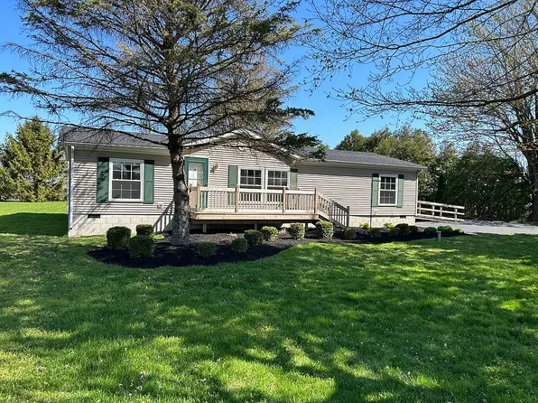 8810 Bays Rd, Wayne, OH 43466