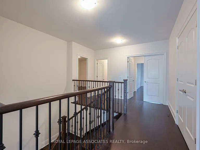 55 Raspberry Ridge Ave — Photo 22