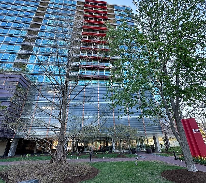 2nd image of 800 Elgin Rd APT 1520