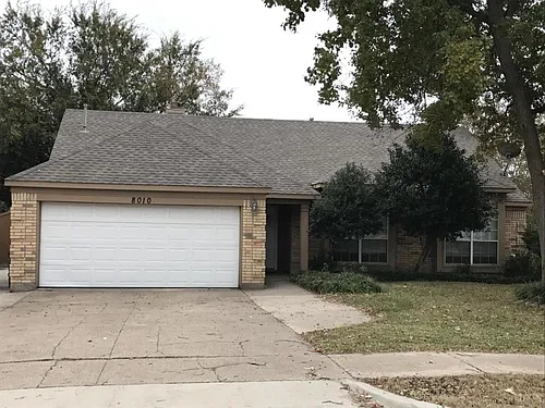 8010 Blackfin Dr Photo 1