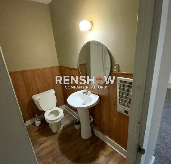 525 Baxter St — Photo 11