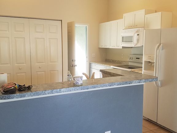 Open concept Kitchen