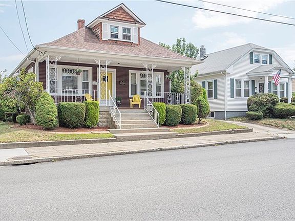 3rd image of 416 Laurel Hill Ave