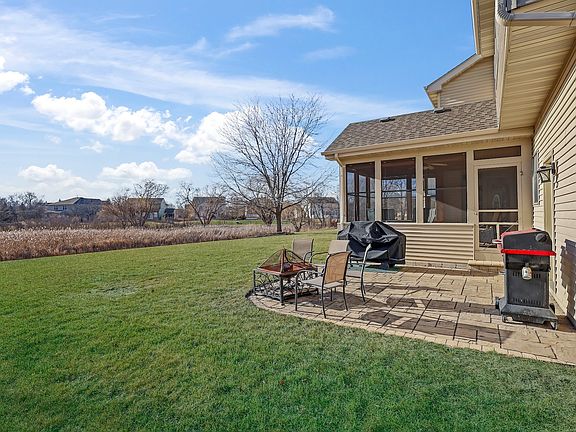 2nd image of 1105 Callaway Dr W