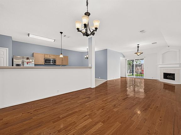 5th image of 6807 Lauderwick Ct