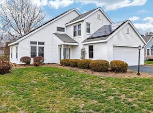 33 Rockefeller Blvd, Rensselaer, NY 12144