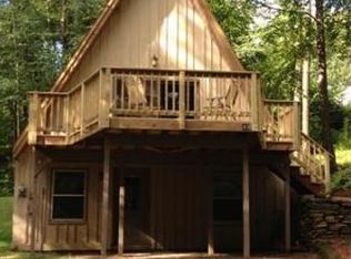 40 Forest Park Dr, Holland, MA 01521