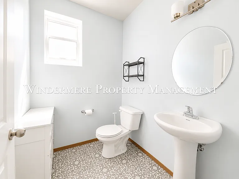 2532 Filbert Ave — Photo 19
