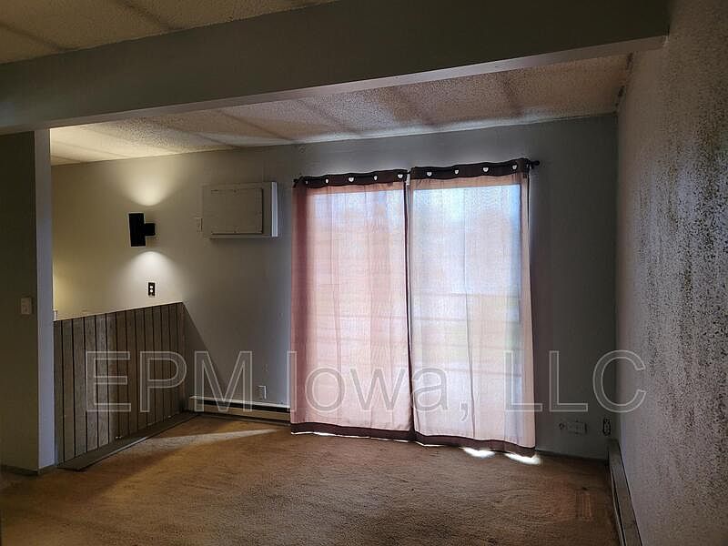 2nd image of 3009 12th Ave SW APT 203