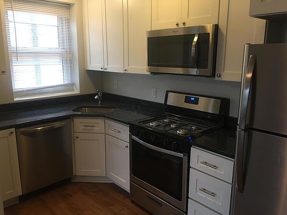 2nd image of 6970 Chippewa St #2