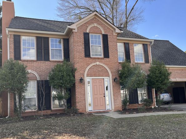 4421 Hickory Chase Dr NW
