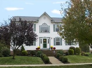 110 Carlye Dr, Cranberry Township, PA 16066