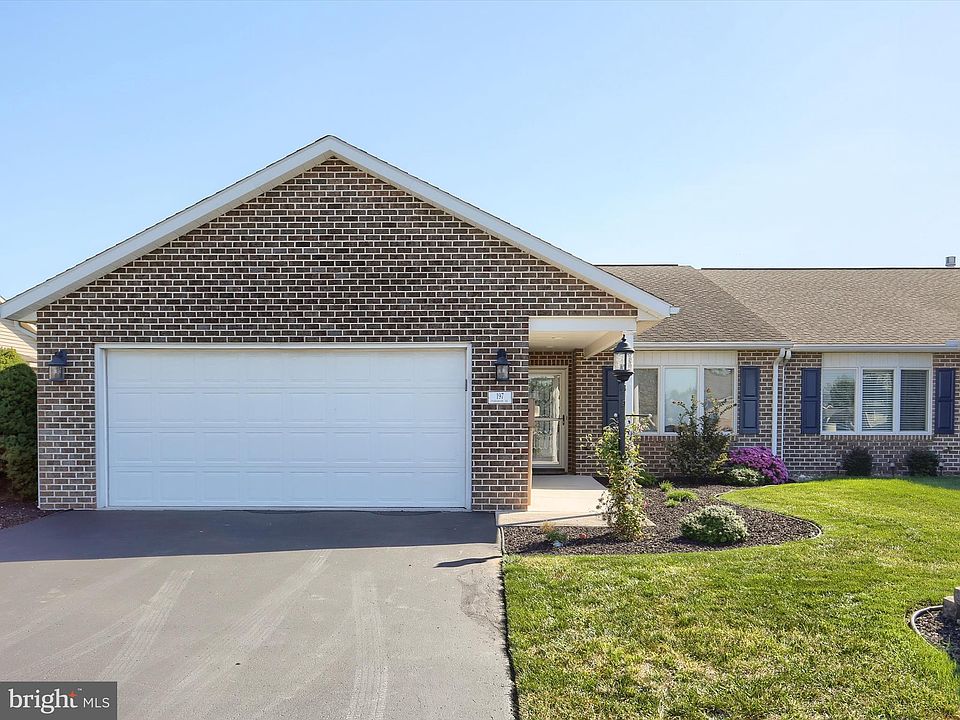 1st image of 197 Parkwood Dr #320
