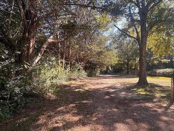5th image of 9506 Battle Rd