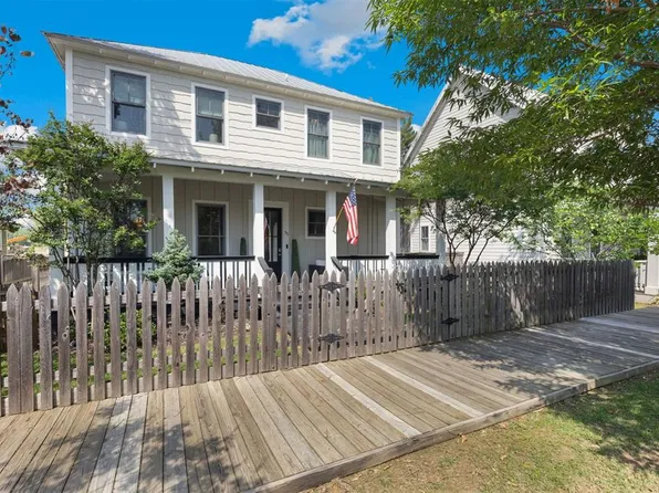 53 Boardwalk St, Eufaula, OK 74432