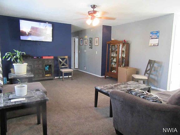 4th image of 1530 38th St