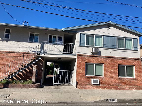 3rd image of 3019 Jackson Ave #A
