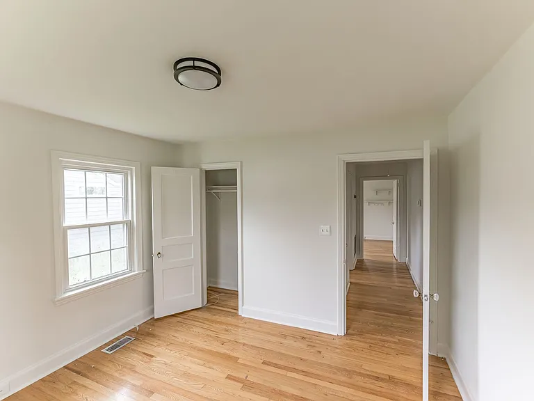 1314 Marlboro Ave — Photo 17