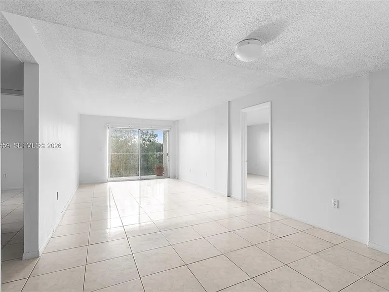 14250 SW 62nd St #402 — Photo 6