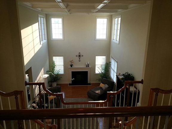 3rd image of 5360 Bowers Hill Drive - Dom Vlley Estates