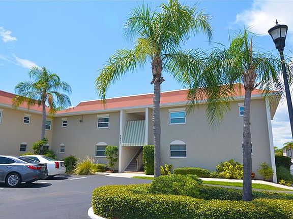 2nd image of 8811 Bay Pointe Dr #202