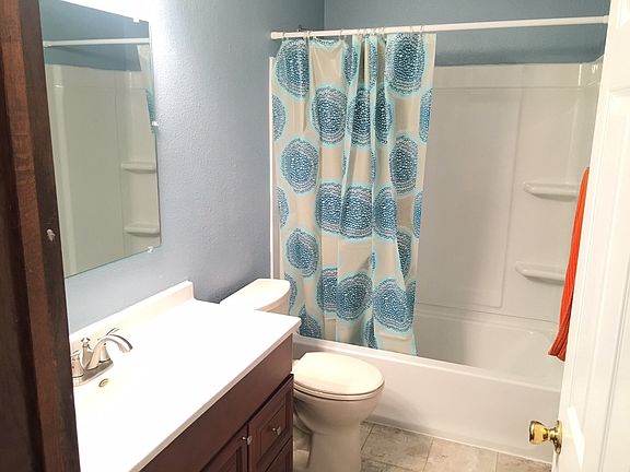 new fixtures in the upstairs full bathroom