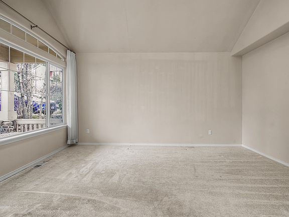 3rd image of 8017 NE 131st Ct