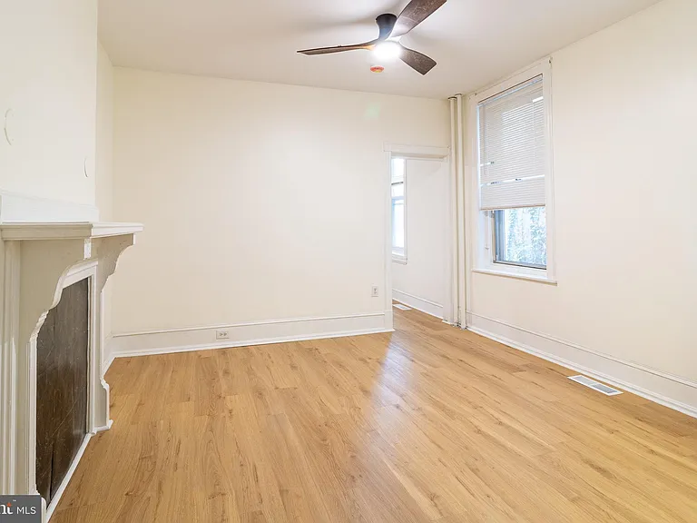427 N Preston St #1 — Photo 1