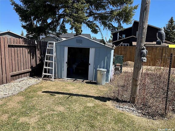 5th image of 1206 Centennial Pl