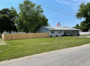204 N Clay St, Fairbury, IL 61739