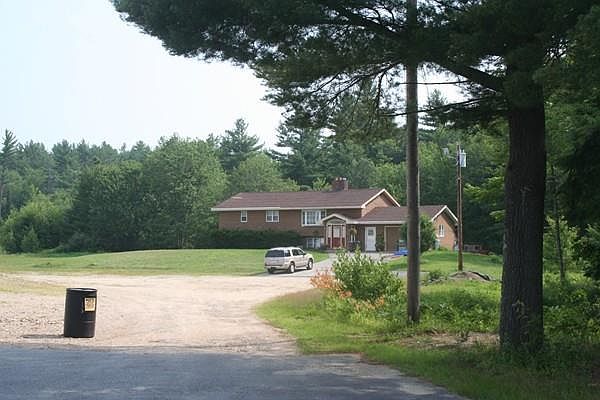 2nd image of 701 School St