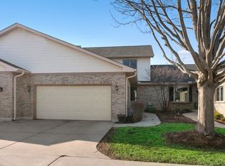 10847 Timer Dr E, Huntley, IL 60142