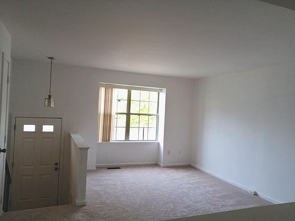 2nd image of 15256 Wentwood Ln