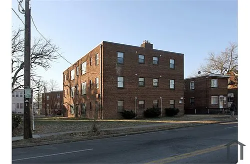 1215 Alabama Ave SE Photo 1