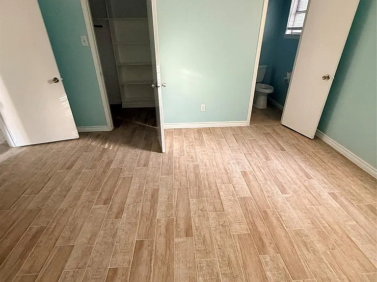 5107 Avenue Q — Photo 24