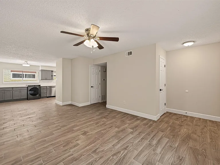 7714 Renwick Dr #M68 — Photo 6