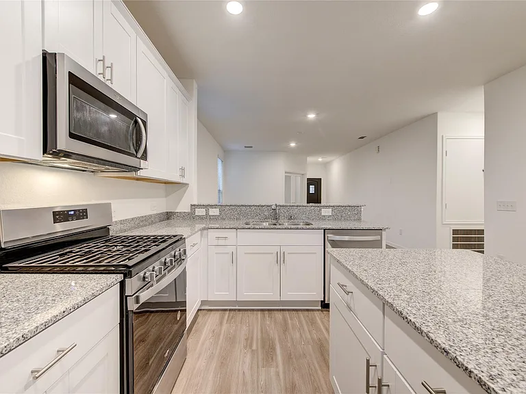 1309 Coco Ray Ln — Photo 18