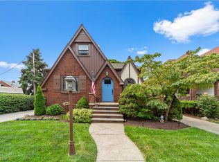 15011 Merrimeade Dr, Cleveland, OH 44111