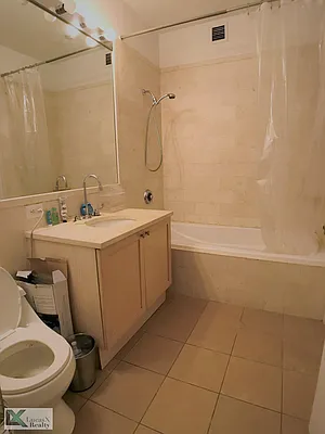 Rented by Lucas X Realty LLC | media 5