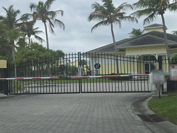 806 Mariner Bay Blvd, Fort Pierce, FL 34949
