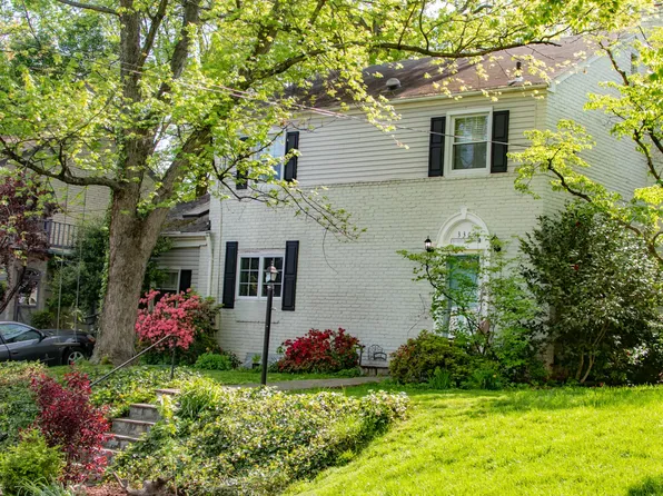 3305 Holly St, Alexandria, VA 22305