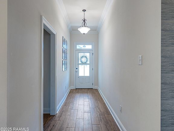 3rd image of 109 Wilmington St